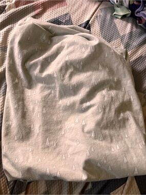 Light Grey Waterproof Mini Crib Sheet with Subtle Tree Pattern